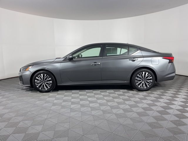 2023 Nissan Altima 2.5 SV 6