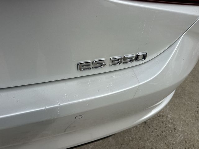 2025 Lexus ES - $50,998