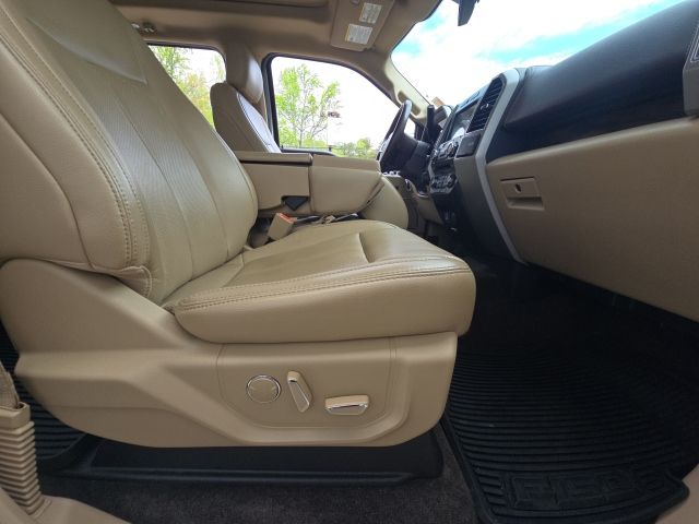 2018 Ford F-150 Lariat:45410C1