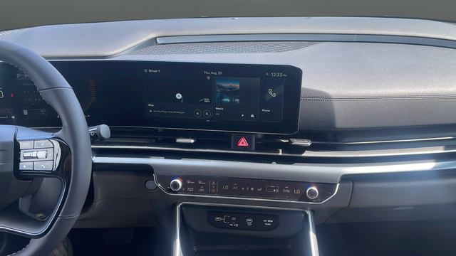 New 2027 Silver Kia LXS image 14