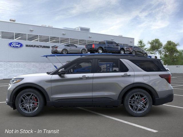 2025 Ford Explorer ST 4