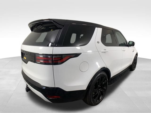 2025 Land Rover Discovery Dynamic SE 6