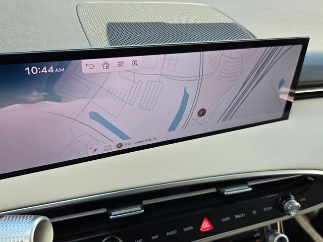 2027 Genesis Gv70