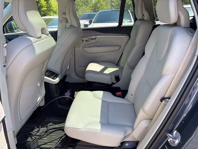 Certified Used 2025 Blue Volvo T8 Plus image 19