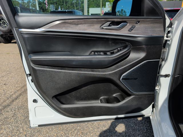 Used 2022 Jeep Grand Cherokee L SUV