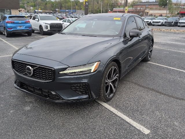 Denim Blue Metallic 2023 Volvo S60 Recharge T8 Plus Dark Theme eAWD Sedan All-Wheel Drive Automatic