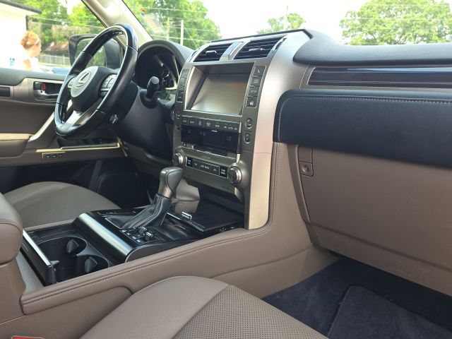 2020 Lexus GX 460:B02382