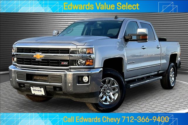 Silver Ice Metallic 2017 Chevrolet Silverado 2500HD Pickup Truck Four-Wheel Drive 6-Speed Automatic Overdrive