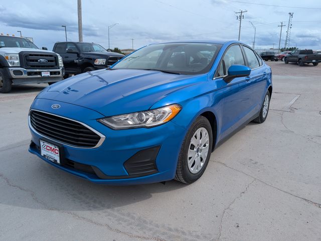 Blue Metallic 2020 Ford Fusion S FWD Sedan Front-Wheel Drive 6-Speed Automatic