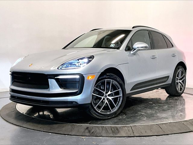 2025 Porsche Macan