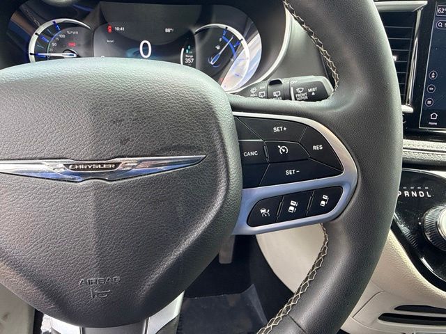 2024 Chrysler Pacifica - $25,388