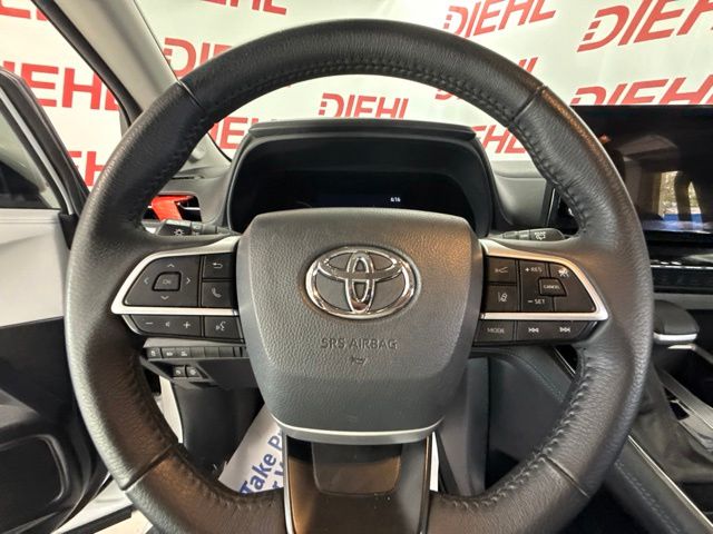 Used 2025 Toyota Sienna Van