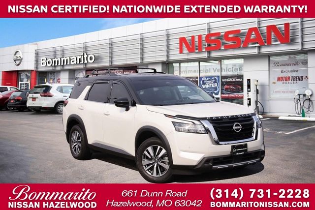 Pearl White 2024 Nissan Pathfinder SUV / Crossover All-Wheel Drive 9-Speed Automatic