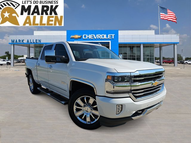 White (Iridescent Pearl Tricoat) 2017 Chevrolet Silverado 1500 Pickup Truck Four-Wheel Drive 8-Speed Automatic Overdrive