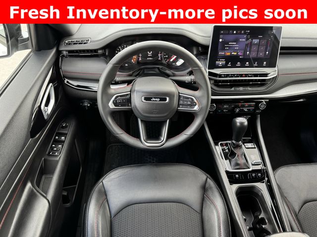 2025 Jeep Compass Trailhawk White at Legacy Ford
