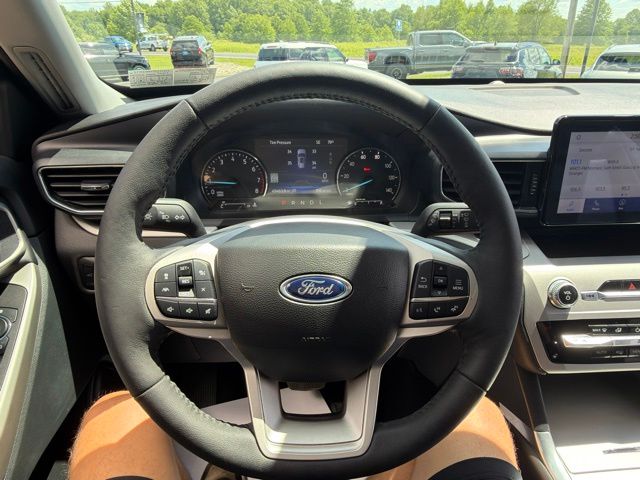 2023 Ford Explorer XLT Silver at Phil Fitts Ford