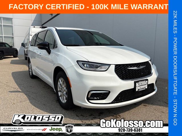 Bright White Clearcoat 2026 Chrysler Pacifica Minivan Front-Wheel Drive 9-Speed Automatic