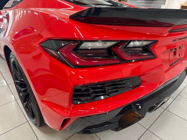 Used 2024 Red Chevrolet Z06 image 10