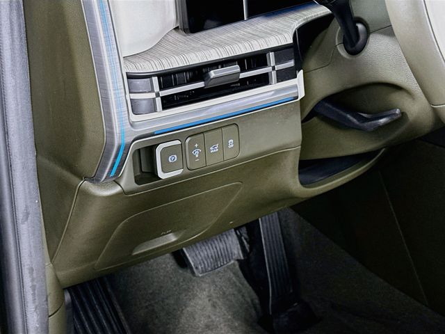 Thumbnail: 2025 Hyundai Santa Fe - 10