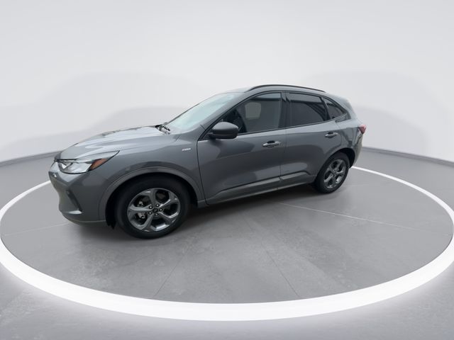 Used 2023 Gray Ford ST-Line image 4