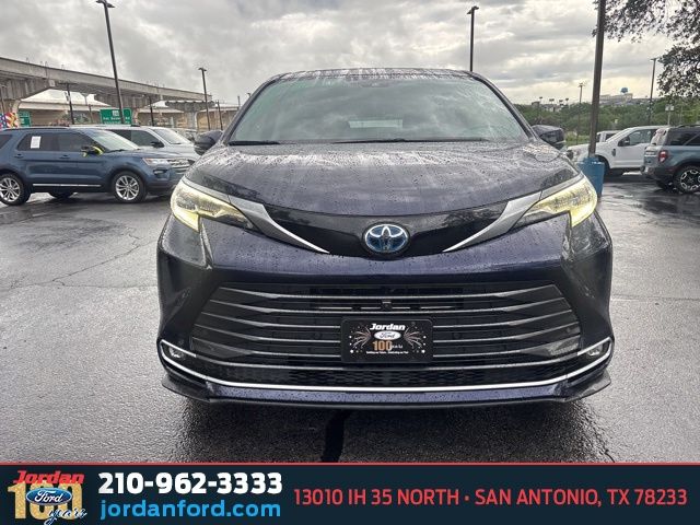Used Car 2024 Toyota Sienna  Platinum For Sale Under $50,000 In San Antonio, Texas