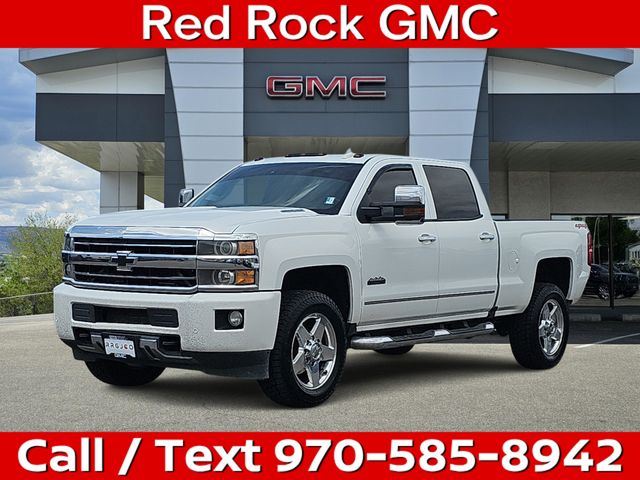 Summit White 2018 Chevrolet Silverado 2500HD Pickup Truck Four-Wheel Drive 6-Speed Automatic