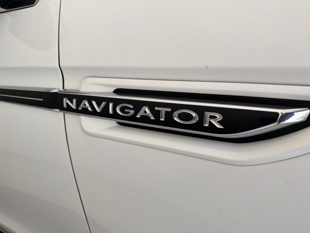 2020 Lincoln Navigator L Black Label - 4