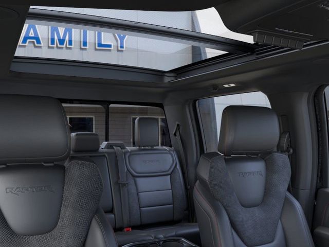 2026 Ford F-150 Raptor:168737