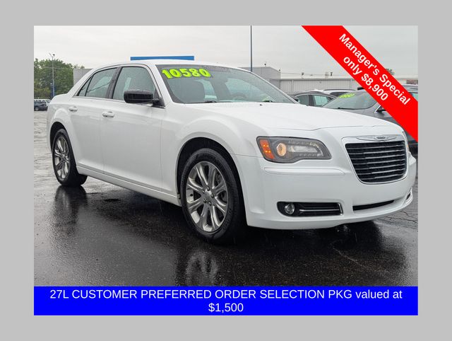 Bright White Clearcoat 2013 Chrysler 300 Sedan All-Wheel Drive 8-Speed Automatic