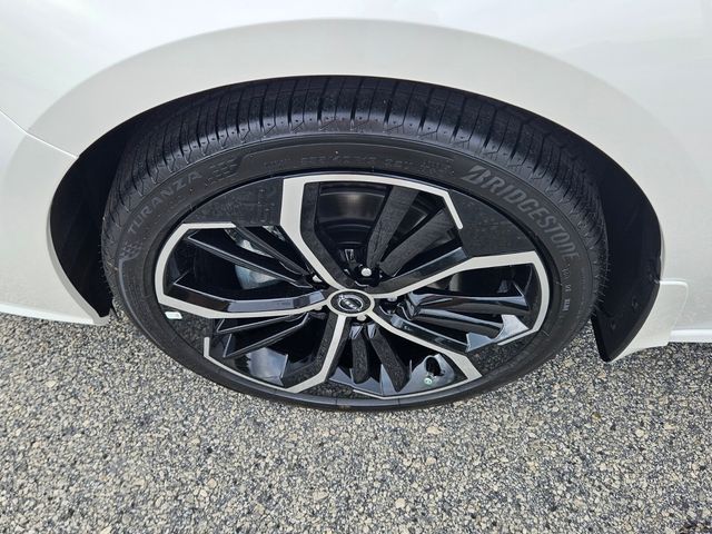 New 2025 White Nissan 2.5 SR image 18