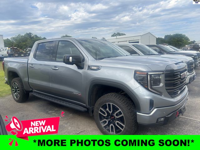 2023 GMC Sierra 1500 AT4 Crew Cab 4WD