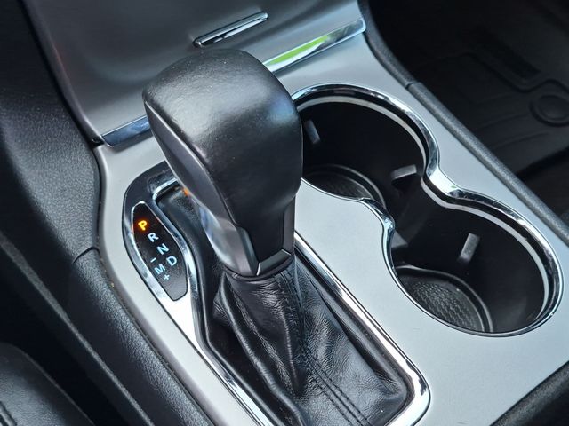 Used 2019 Silver Jeep Altitude image 38