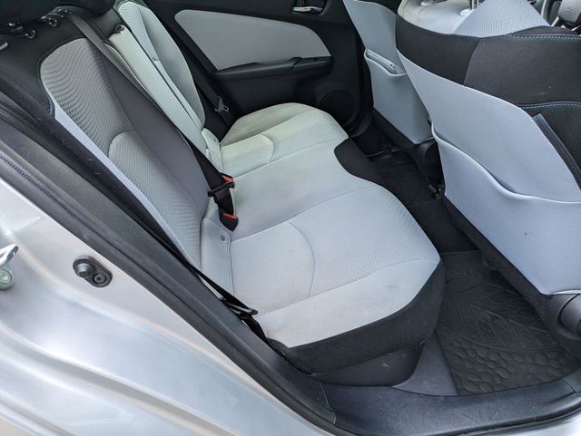 2019 Toyota Prius LE AWD-e photo