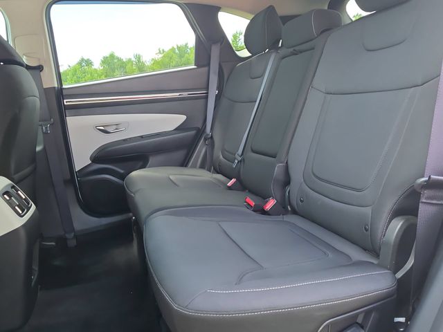 Used 2022 Quartz White Hyundai SEL image 14