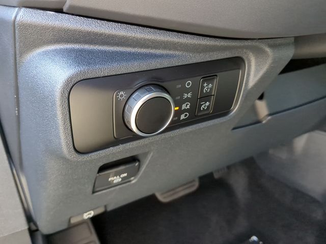 New 2026 Avalanche Gray Ford Base image 22