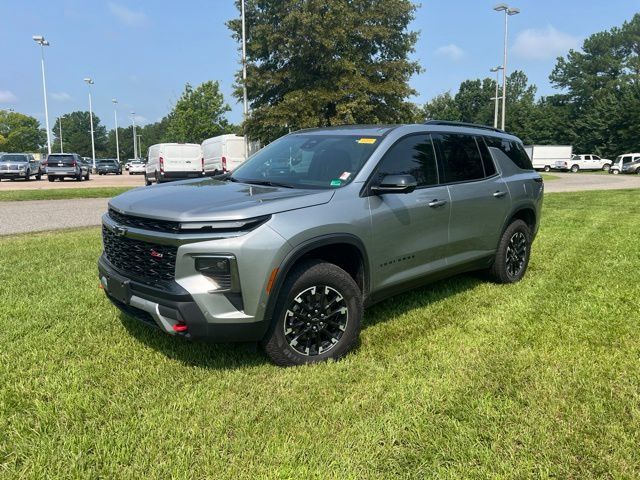 Sterling Gray Metallic 2025 Chevrolet Traverse SUV / Crossover Four-Wheel Drive 8-Speed Automatic
