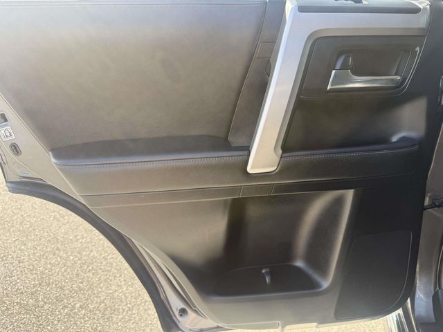 Used 2022  Toyota Limited image 10