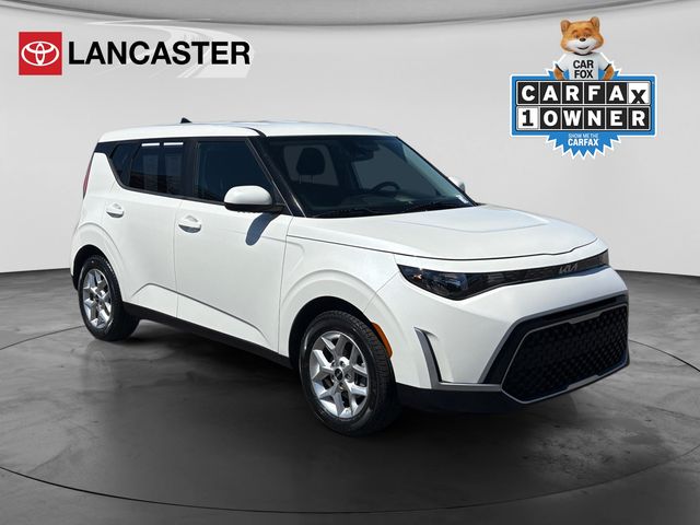 Snow White Pearl 2024 Kia Soul SUV / Crossover Front-Wheel Drive Continuously Variable Transmission