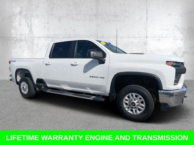 Summit White 2022 Chevrolet Silverado 2500HD Pickup Truck Four-Wheel Drive 6-Speed Automatic