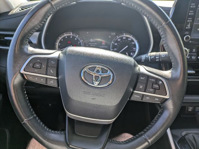 2022 Toyota Highlander XLE 20