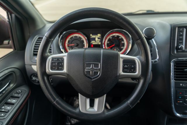 2019 Dodge Grand Caravan GT 13