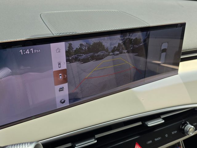 2027 Genesis Gv70