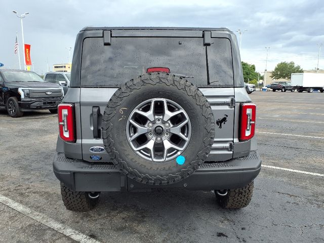 2025 Ford Bronco Badlands photo