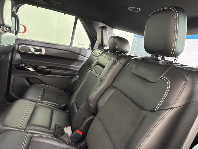 2022 Carbonized Gray Metallic Ford Explorer ST RWD SUV