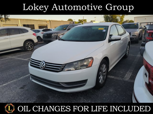 Candy White 2013 Volkswagen Passat Sedan Front-Wheel Drive 6-Speed Automatic