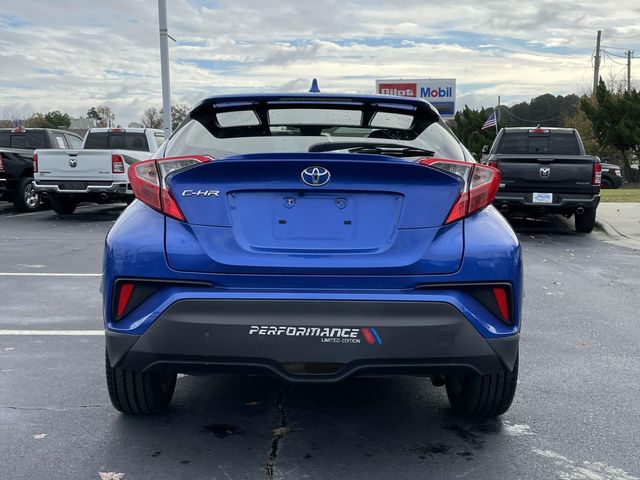 2020 Toyota C-HR XLE 9