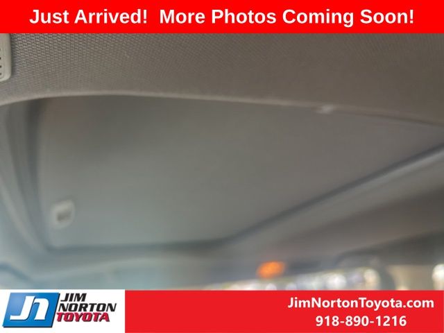 2021 Toyota Sienna XLE 11