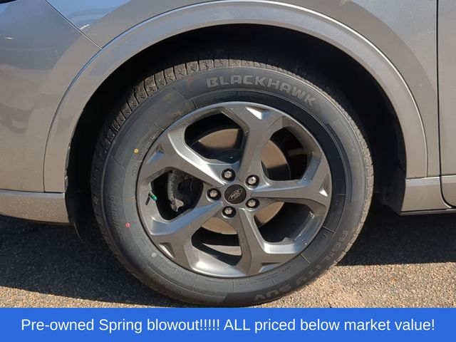 Used 2023 Silver Metallic Ford ST-Line image 9