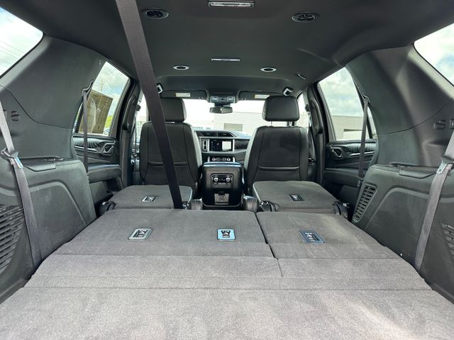 2023 GMC Yukon Denali photo