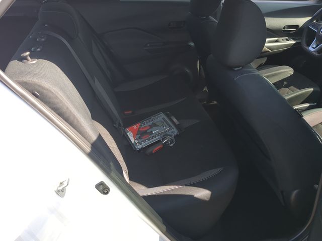 Used 2019 White Nissan S image 31